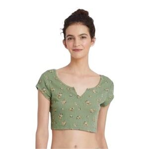 𝅺NWT Colsie Target Floral Stretchy V-Neck Short Sleeve Crop Top Green Medium